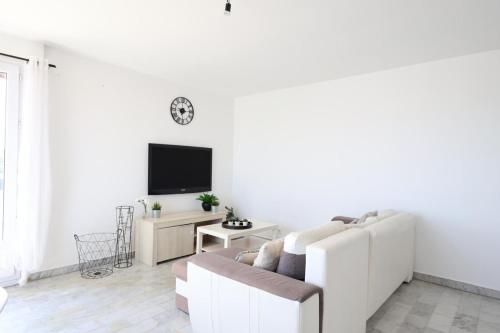 Comfortable stay near the beach and the center