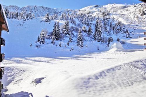 Résidence Creux De L Ours D - STUDIO DIVISIBLE SKIS AUX PIEDS PROCHE DES COMMERCES MAE-9674