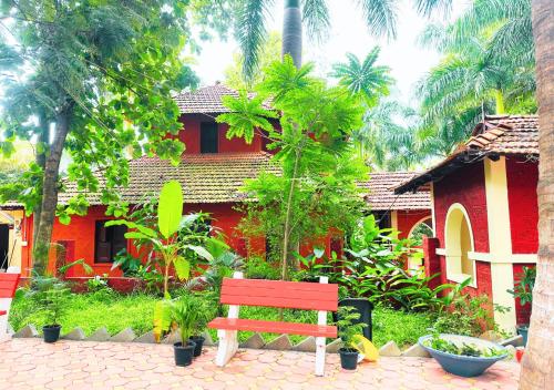 Ambara Kovilakam Private Pool Villa By Travent Mugにある庭