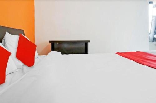 Postel nebo postele na pokoji v ubytování Hotel RajYog