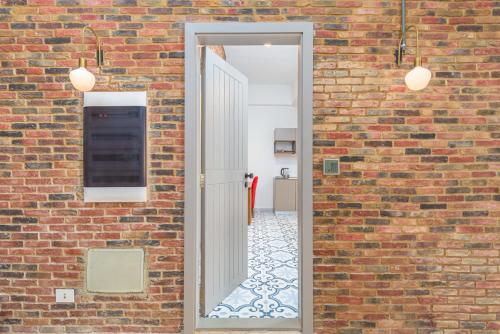 Φωτογραφία από το άλμπουμ του Stairway - Cozy Studios In Mar Mikhael στη Βηρυτό