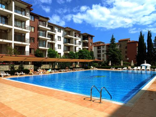 Apolon 8 Relax Studio with Pools