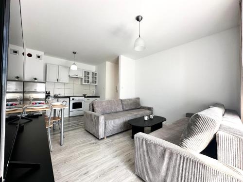 Iwaszkiewicza Apartment - Parking & Balcony