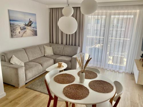 Apartament NADMORSKI z Basenem Klifowa Rewal