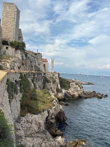 Appartement 3 pièces plein vieil antibes