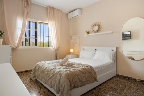 Φωτογραφία από το άλμπουμ του Casa Immers - Villa 4 Bedroom Pool & Garden Pinos de Alhaurin σε Alhaurín de la Torre