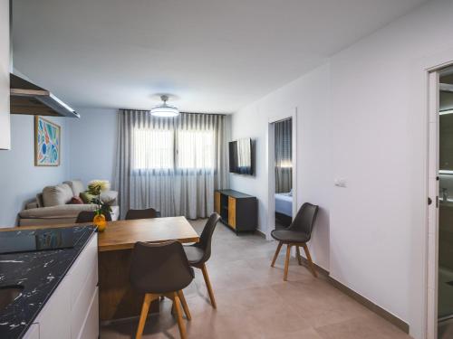 Huelin Edificio Apartamentos photo 57