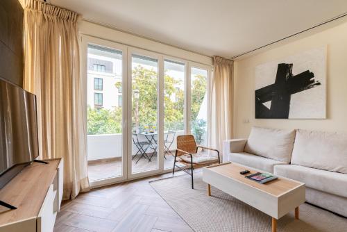 Murillo Brand New Apartment with Private Balcony