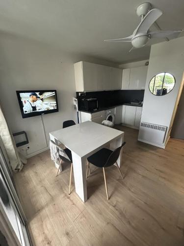 Appartement 4 personnes secteur falaise avec parking