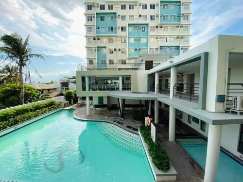 Bazén v ubytování Cozy Corner - One Spatial Iloilo nebo v jeho okolí