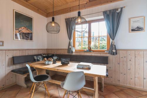 Dorfchalets - Chalet Berta inkl Tauern Spa Therme Eintritt & Sommerkarte