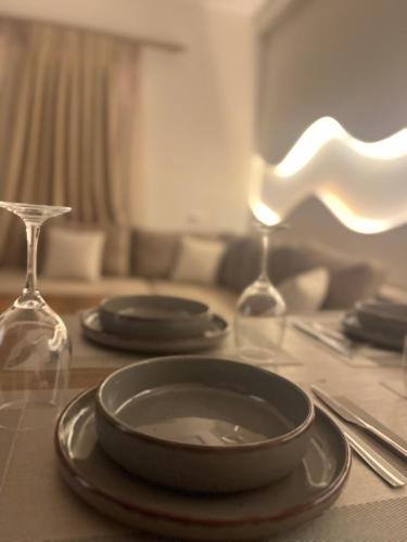 ALIKKIS Cosmopolitan