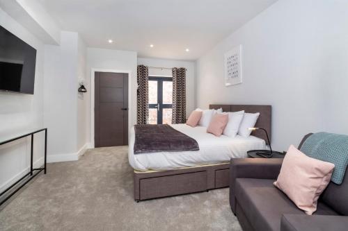 City Apartments - Clifton Green 2 Bedroom Apartment photo 3