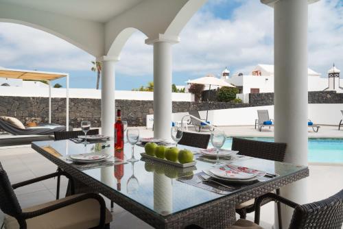 Casa Reina by Optima Villas