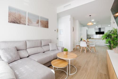 WintowinRentals Apartamento moderno y luminoso cerca de la playa de Huelin