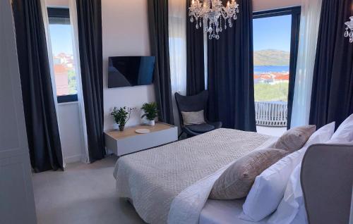 Pet Friendly Home In Seget Vranjica