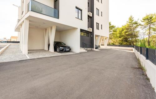 Beautiful Apartment In Zadar With Wifi