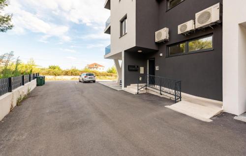 Beautiful Apartment In Zadar With Wifi