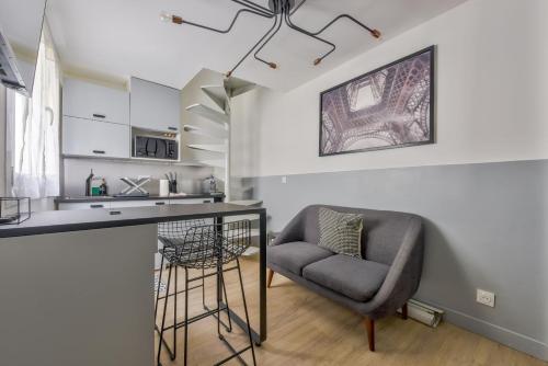 Duplex moderne à 500m des Champs-Elysées