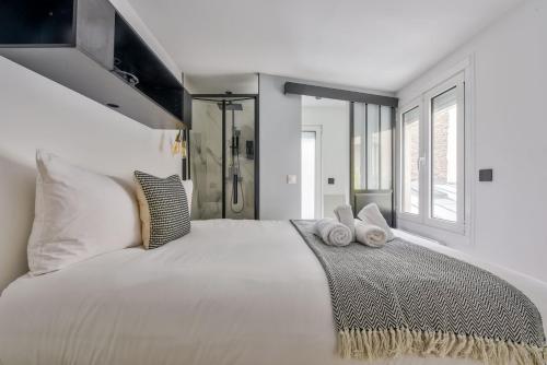 Duplex moderne à 500m des Champs-Elysées