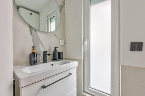 Duplex moderne à 500m des Champs-Elysées