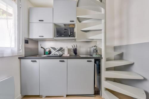 Duplex moderne à 500m des Champs-Elysées