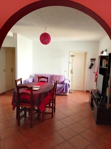 Χώρος καθιστικού στο Casa Gomikika