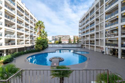 Πισίνα στο ή κοντά στο Cozy & Chic Suite - Relax - Beach & Pool - Portaventura