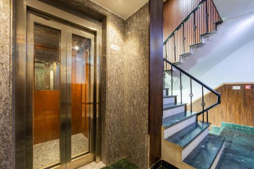 Πισίνα στο ή κοντά στο Arch Plaza - Near Yashobhoomi Convention Centre Dwarka