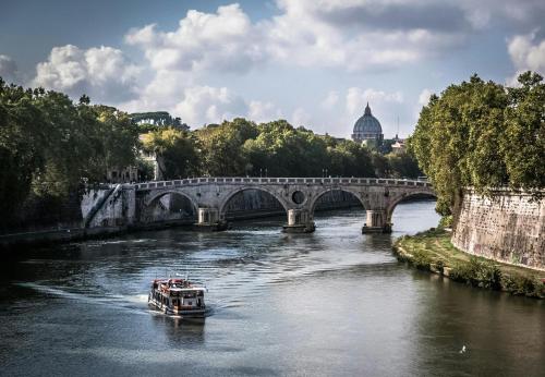 Leonetto Art Domus - Design Apartment - Walk to Navona, Pantheon & Trevi