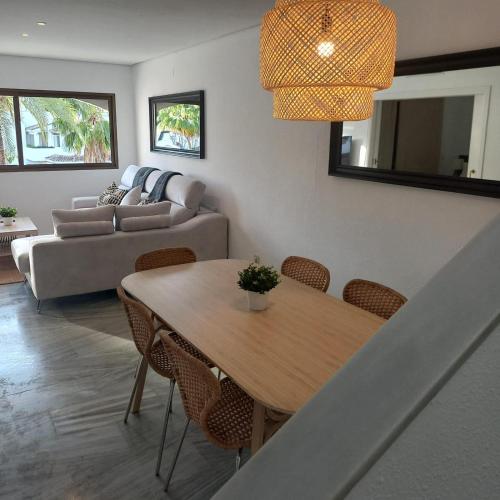 Golden Beach Penthouse, Elviria, Marbella