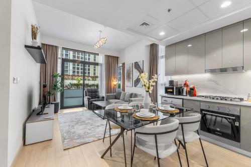Sleek Cozy Apartments in Meydan