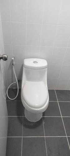 Bilik mandi di บ้าน ณ รัตน์ รีสอร์ท