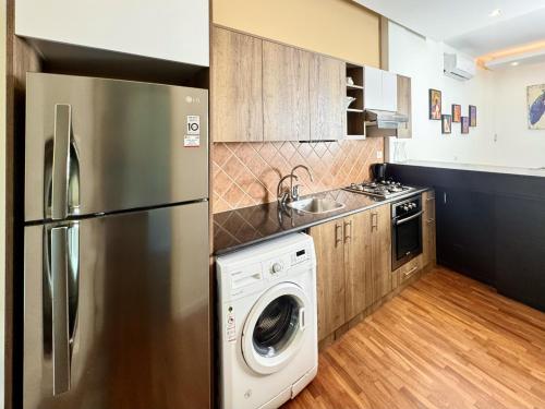 Haus 22, 2-BR in Gemmayzeにあるキッチンまたは簡易キッチン