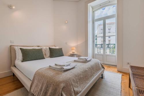 178 Stunning Parliament Views - by Feeling Inn