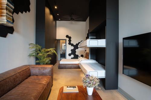 Central loft 60 m2 ideal for small families