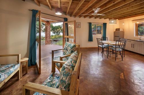 Posezení v ubytování Zambezi River Cottages