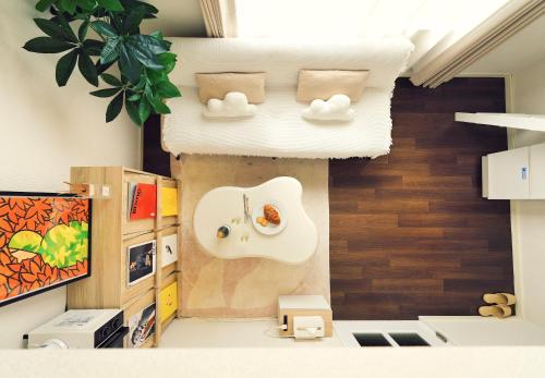 a bathroom with a sink in the middle of a room at Home Story in Tokyo Kanametyo-Ikebukuro-Ginzaまで直通&東京屋語 in Tokyo