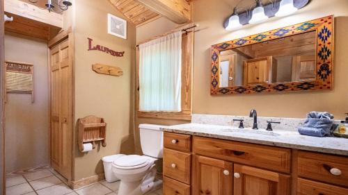 Un baño de Stunning Mountain Views! Hot Tub Games