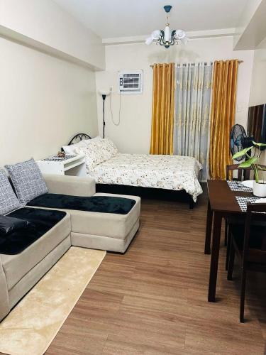 Ένα ή περισσότερα κρεβάτια σε δωμάτιο στο Laverti residences
