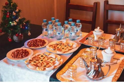 Comida en la casa de huéspedes o alrededores