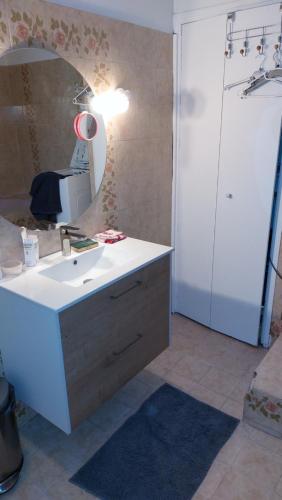 chambre dans villa photo 24