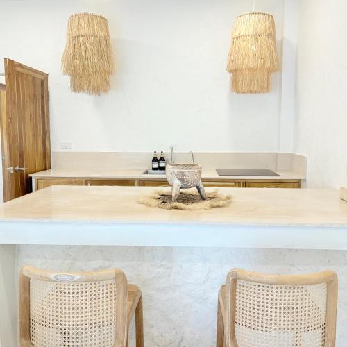 Φωτογραφία από το άλμπουμ του Bali-Style Studio, 3 Min Walk to Bangrak Beach σε Nathon Bay