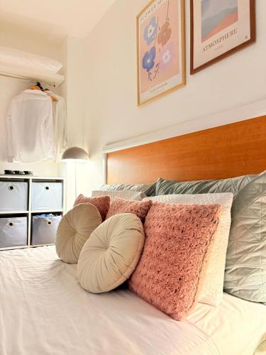 Ένα ή περισσότερα κρεβάτια σε δωμάτιο στο Lemon Tree Apartment