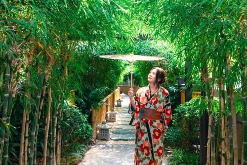 Taman di luar LynnTimes Thanh Thuy 5 sao - Onsen - Khoáng nóng