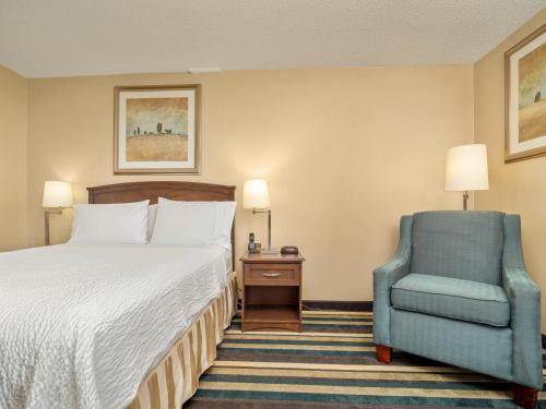 Katil atau katil-katil dalam bilik di Holiday Inn Conference Centre Edmonton South by IHG