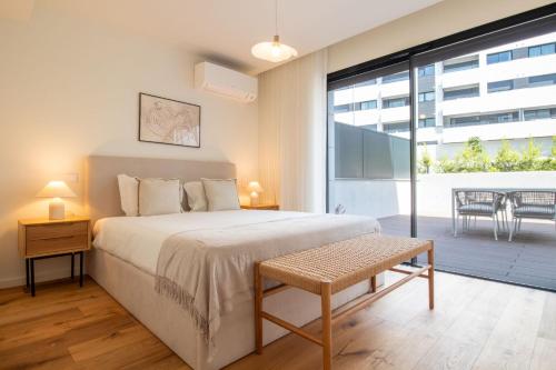 Gaia Elegant Apartment with Patio by LovelyStay