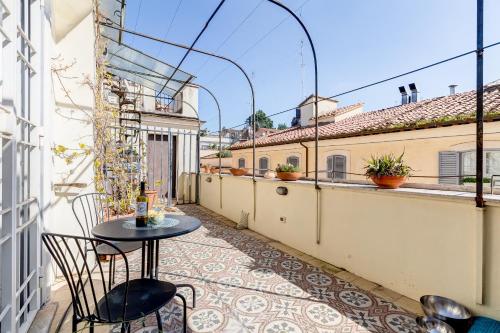 Attico incantevole con idromassaggio e terrazzo