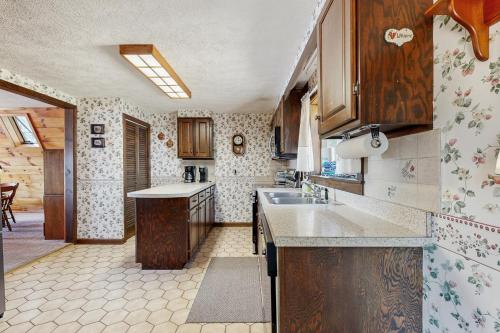 Dapur atau dapur kecil di A-Frame on the Shore