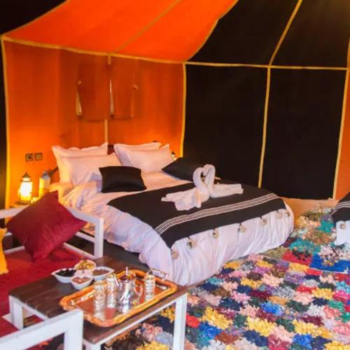 Ένα ή περισσότερα κρεβάτια σε δωμάτιο στο Horaz luxury camp